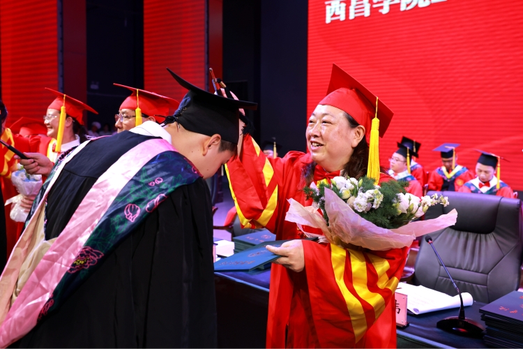 张炜 (5) 张炜 (5)